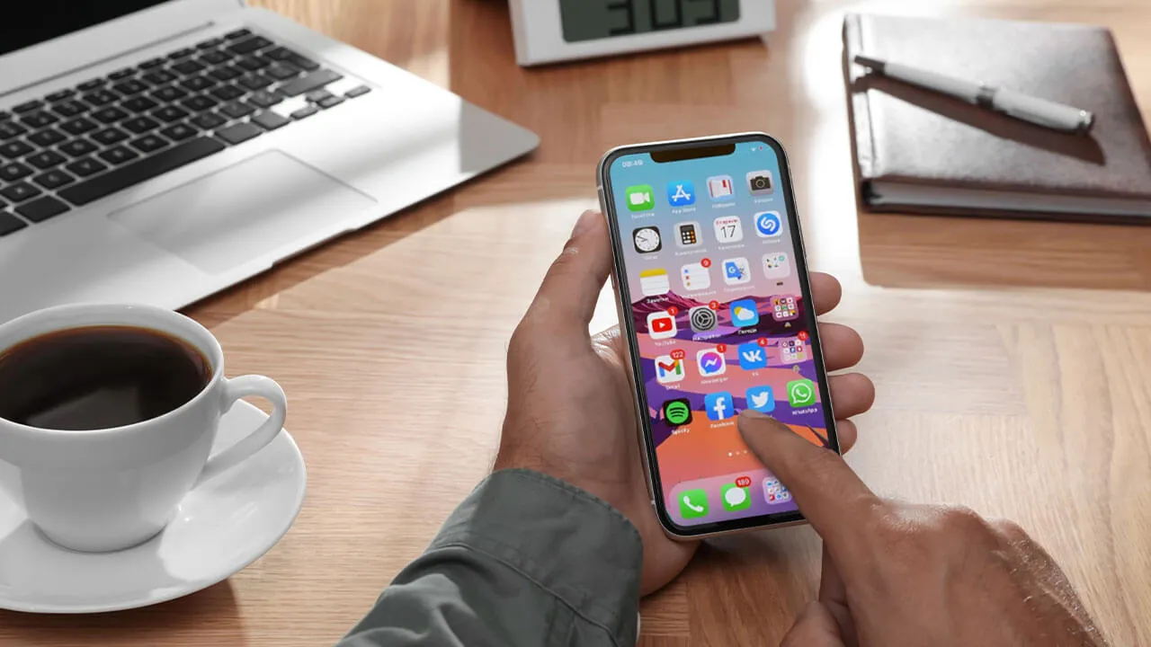 Digital Minimalism: How to Declutter Your Phone